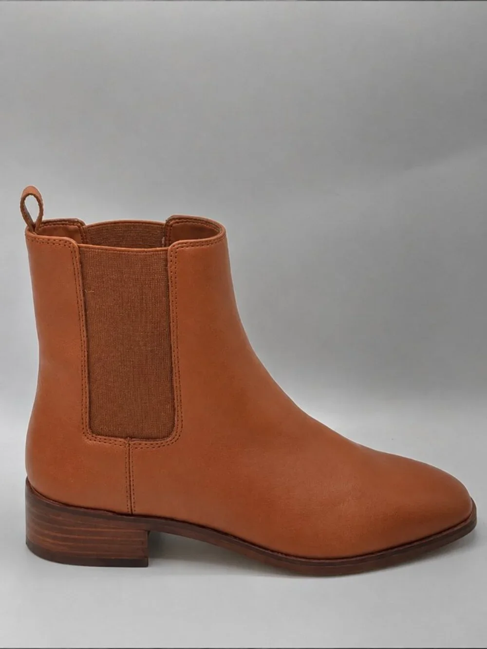 J. Crew Tan Vegan Leather Chelsea Boots Size 8 Pull-On